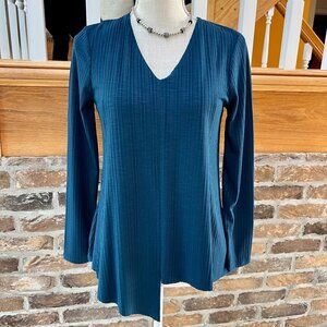 FIRM PRICE! Gorgeous Cable & Sage Teal Blouse/Top